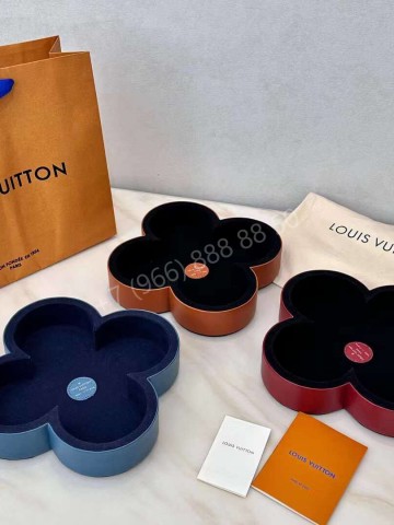 Поднос Louis Vuitton