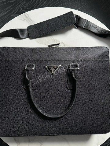 Деловая сумка Prada