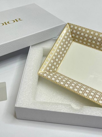 Блюдо Dior