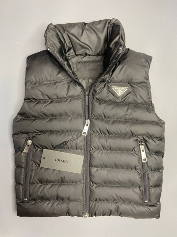 Безрукавка Prada