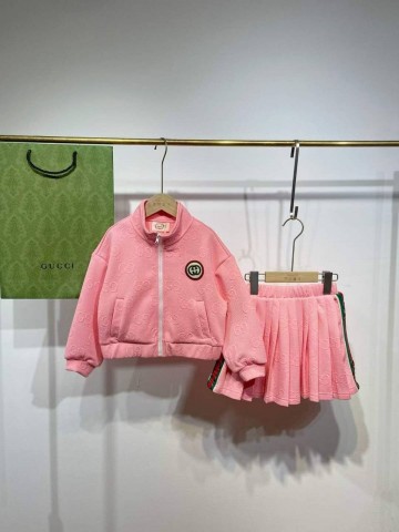 Костюм Gucci