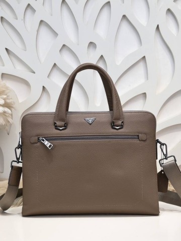 Деловая сумка Prada