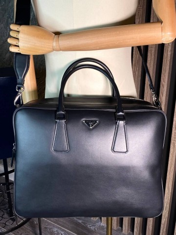 Деловая сумка Prada