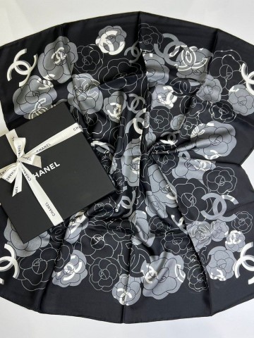 Платок CHANEL