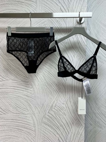 Нижнее белье Gucci