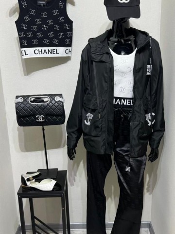 Топ CHANEL