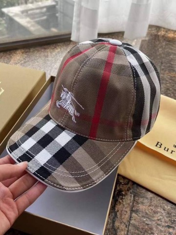 Кепка Burberry