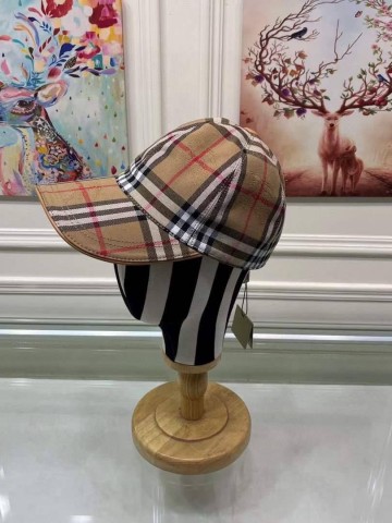 Кепка Burberry