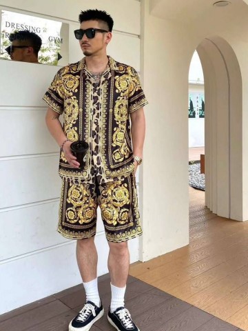 Прогулочный костюм Versace