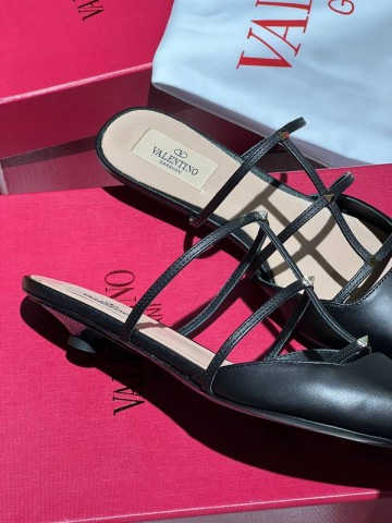 Босоножки Valentino