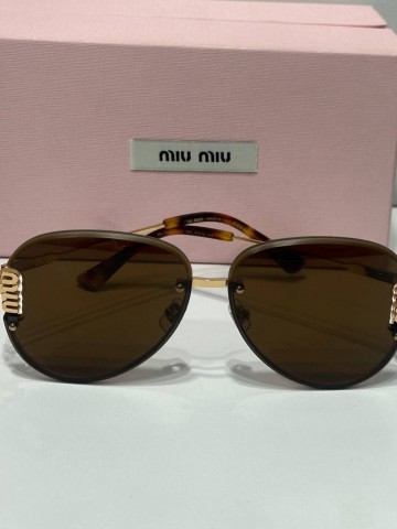Солнцезащитные очки MIU MIU