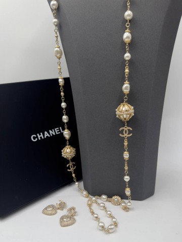 Серьги CHANEL
