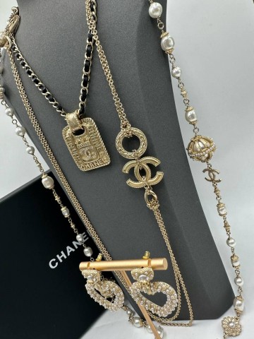 Серьги CHANEL
