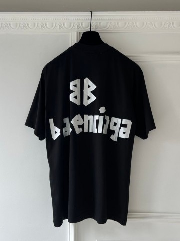Футболка Balenciaga
