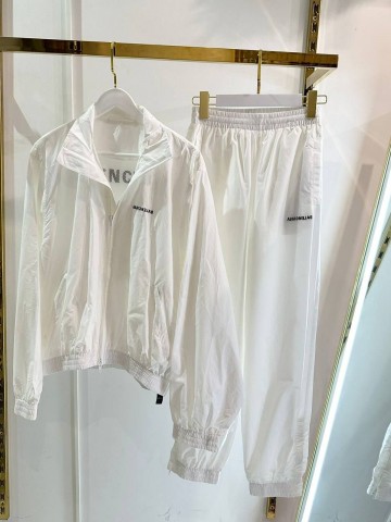 Костюм Balenciaga
