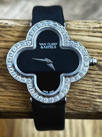 Часы Van Cleef & Arpels