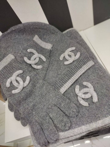 Комплект CHANEL (шапка + шарф + перчатки)