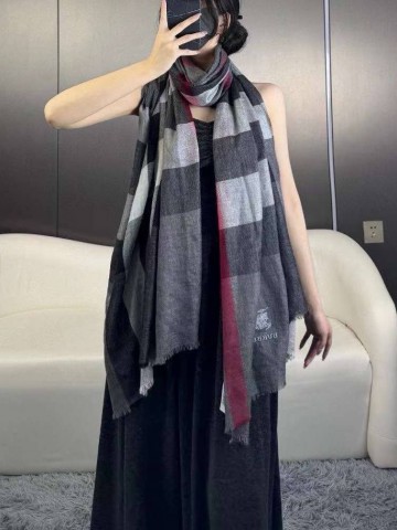 Шарф Burberry