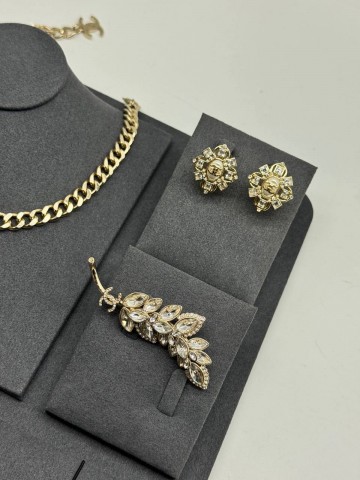 Серьги CHANEL