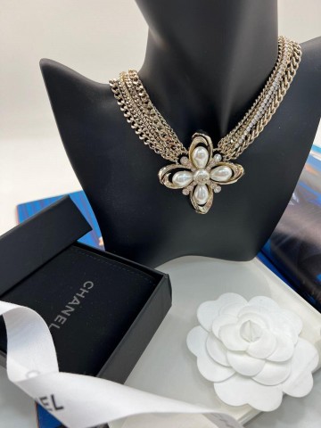 Колье CHANEL
