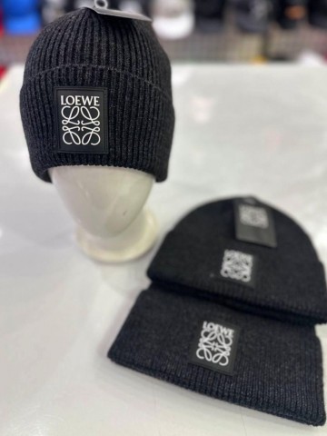 Шапка Loewe