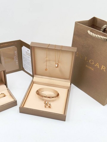 Кольцо Bvlgari