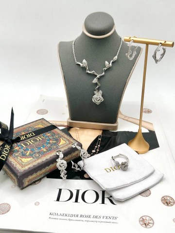 Серьги Dior без роз