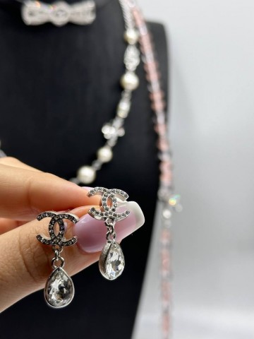 Серьги CHANEL
