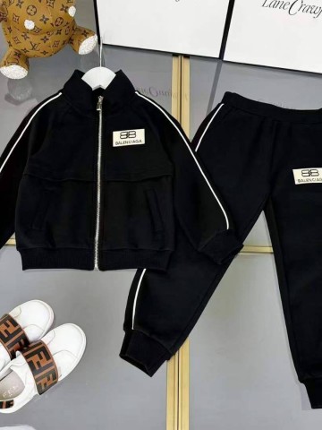Костюм Balenciaga