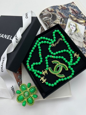 Брошь CHANEL