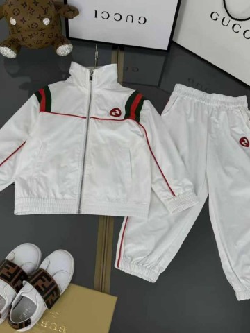 Костюм Gucci