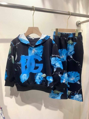 Костюм Dolce&Gabbana