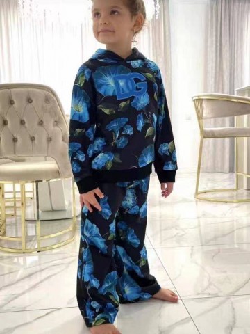 Костюм Dolce&Gabbana