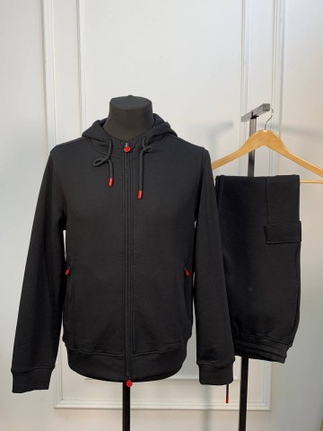 Прогулочный костюм Kiton