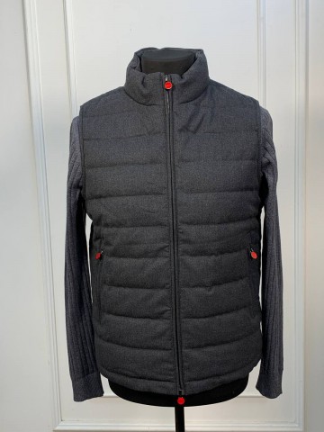 Безрукавка Kiton