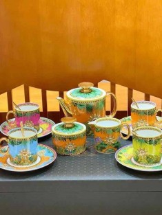 Чайный сервиз Versace на 4 персоны