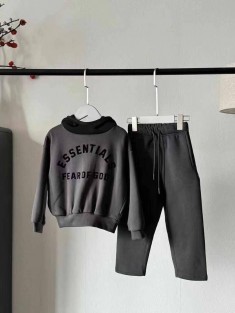 Костюм Essentials