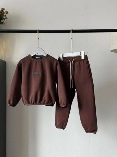Костюм Essentials