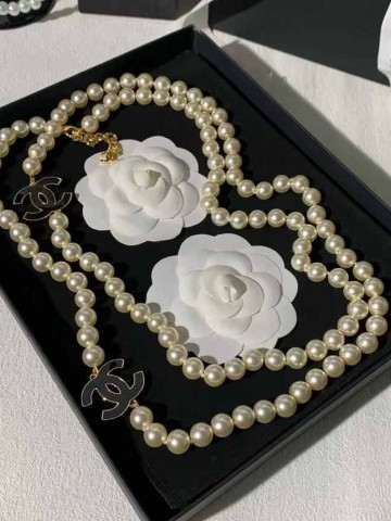 Бусы CHANEL