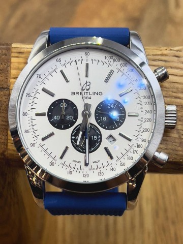 Часы Breitling