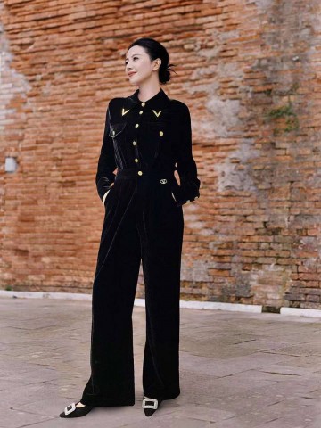 Костюм Valentino