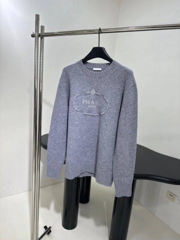 Свитер Prada