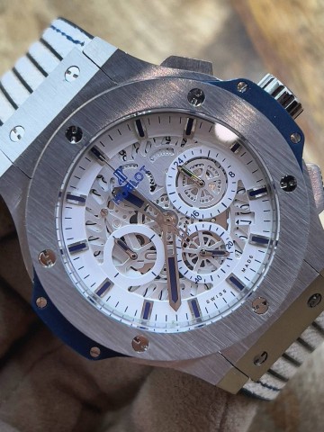 Часы Hublot