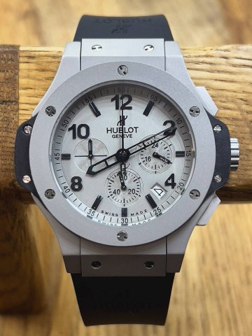 Часы Hublot