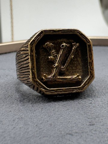 Кольцо Louis Vuitton