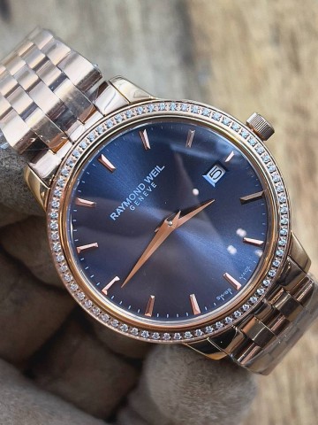 Часы Raymond Weil