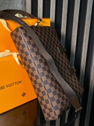 Деловая сумка Louis Vuitton