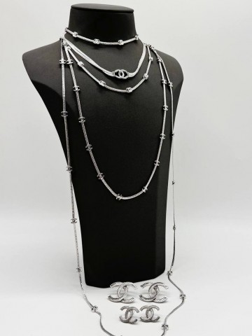 Бусы CHANEL