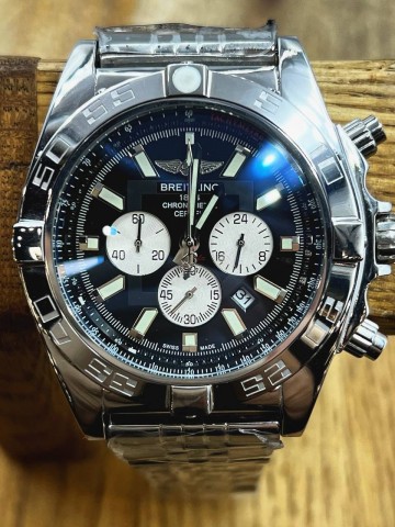 Часы Breitling
