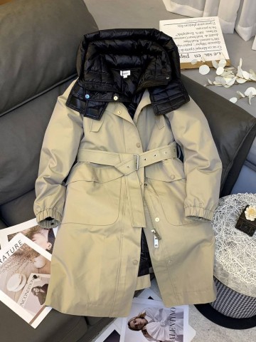 Пуховик Burberry